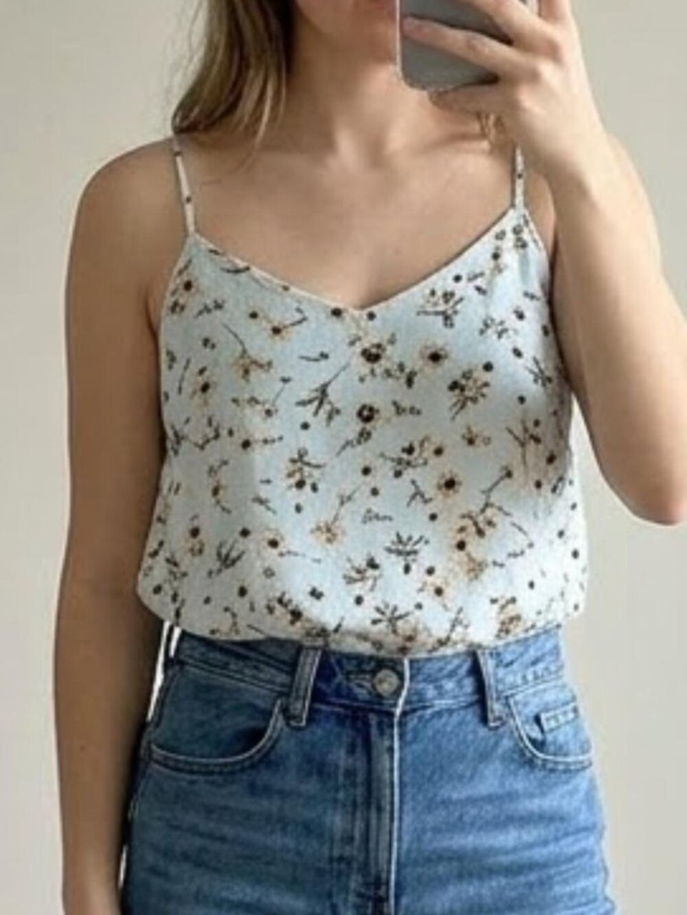 Paper Crane Women's White Floral Tank Top